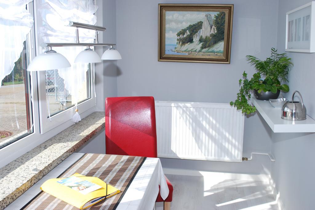 Ferienunterkuenfte Familie Panter Apartamento Sassnitz Exterior foto